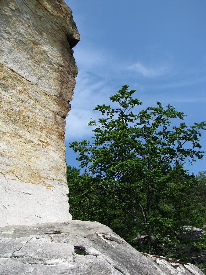Juni 2010 185b.jpg - Fels - Blau - Grün